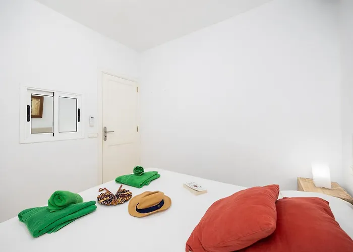 Apartman Jardines 2 *